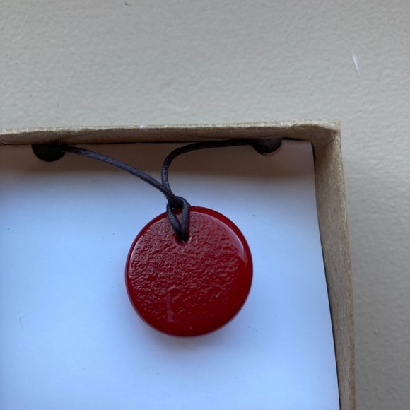 Handmade Glass Honeybee Necklace by Leila Cools - Picture 4 of 4